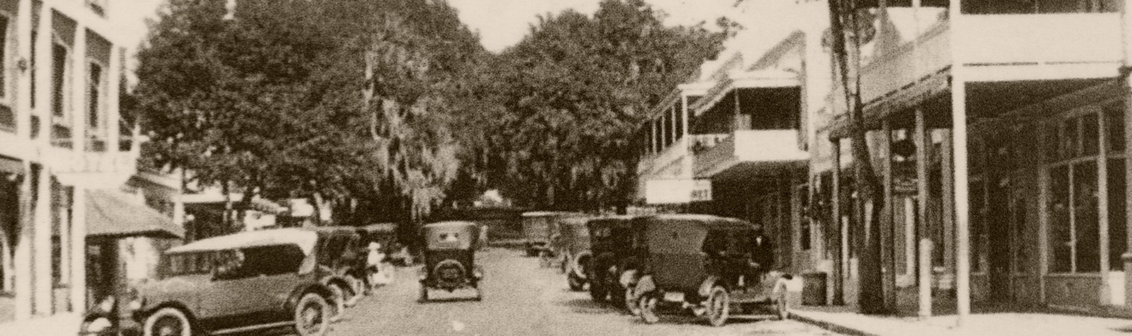 vintage photo of main street Mount Dora